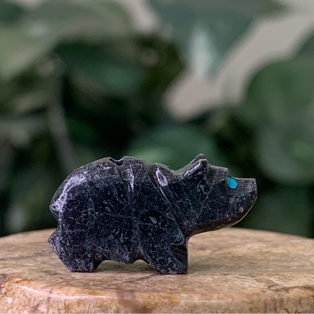 Native American Style Zuni Bear Fetish Bead Black Drilled Stone Mini Animal .9”